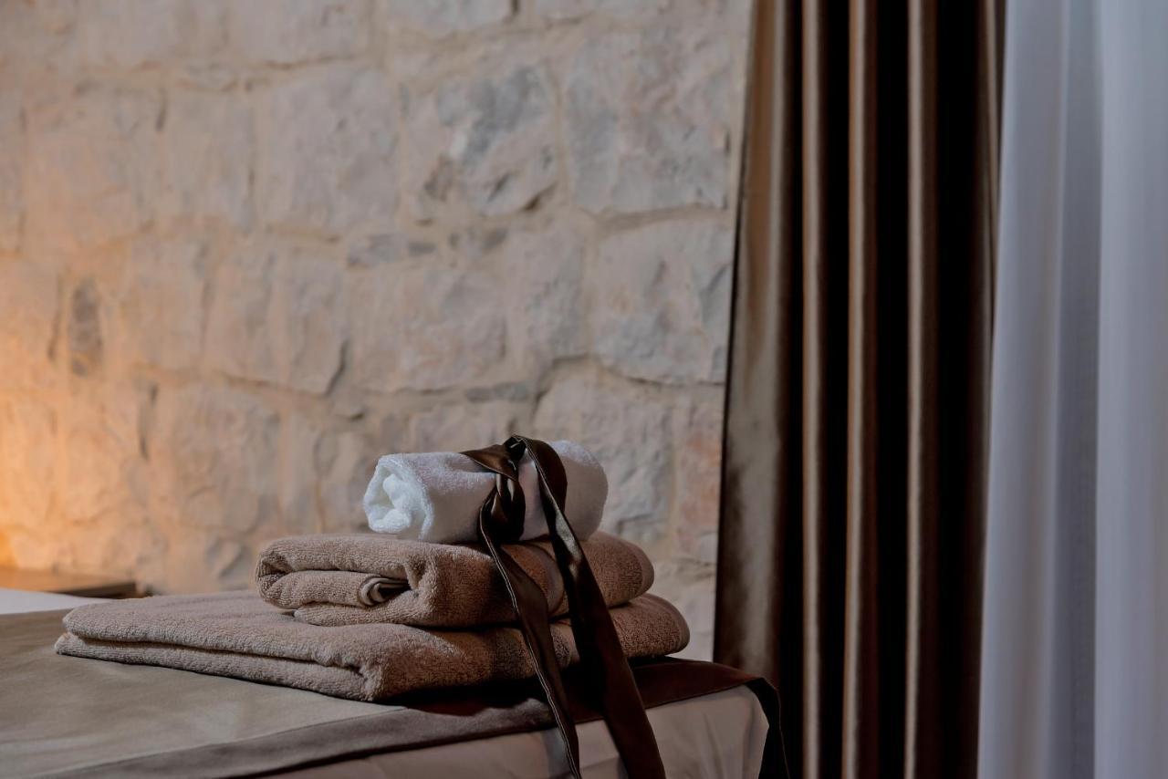 Annie'S Stone Studio & Room สปลิท ภายนอก รูปภาพ